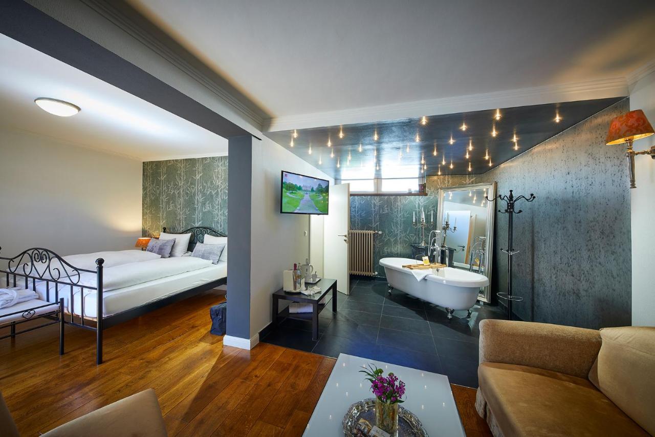 Hotel Alte Schule 바트베르레부르크 외부 사진