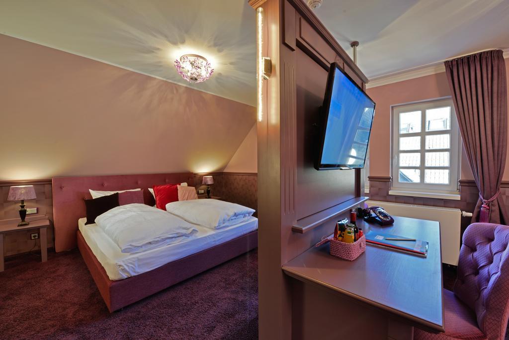 Hotel Alte Schule 바트베르레부르크 외부 사진