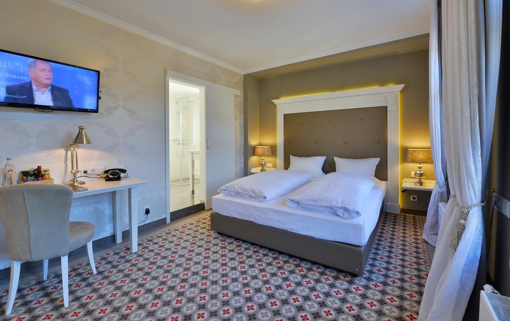 Hotel Alte Schule 바트베르레부르크 외부 사진